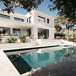 328 * Saint-Raphaël