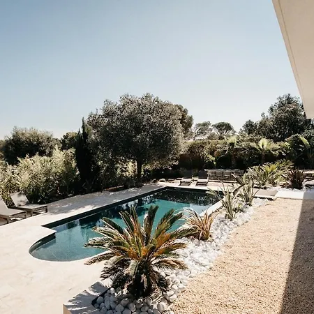 328 Villa